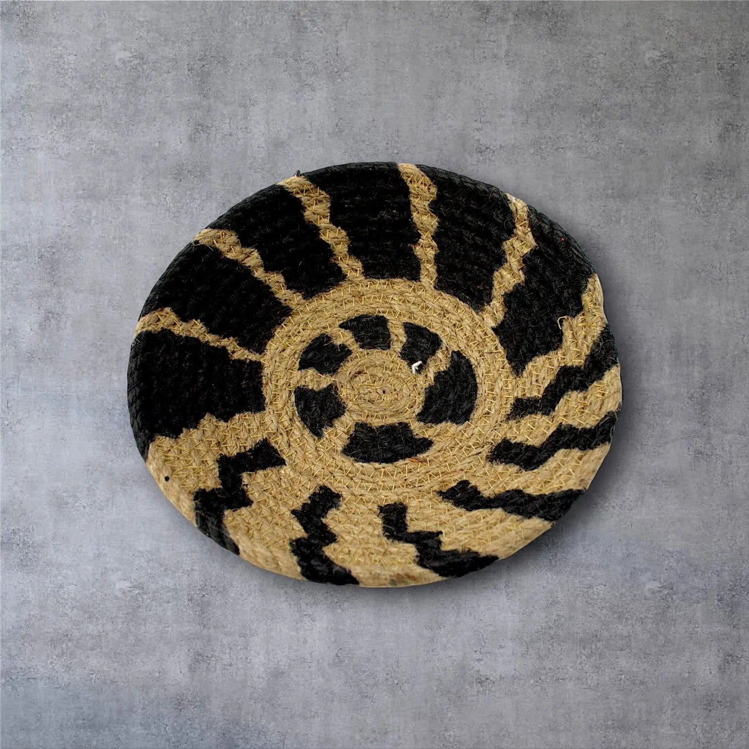 Jute woven basket wall decor Black Set of 6 - IvyandEarth